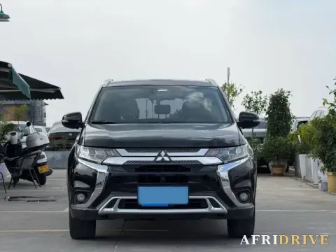 2019 Mitsubishi Outlander 2