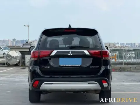 2019 Mitsubishi Outlander 8