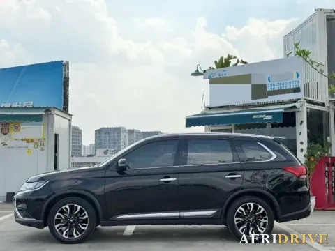 2019 Mitsubishi Outlander 9
