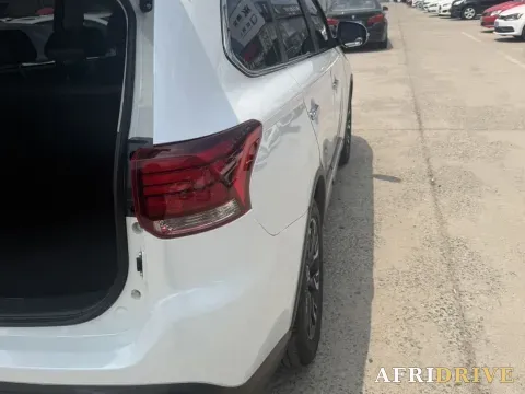 2019 Mitsubishi Outlander 3