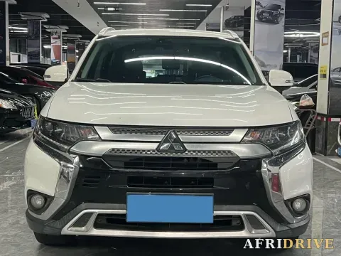 2020 Mitsubishi Outlander 3