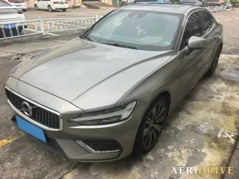 2022 Volvo S60