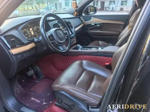 2021 Volvo XC90 4