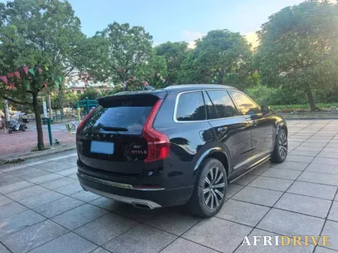 2021 Volvo XC90 7