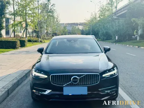 2020 Volvo S90 2