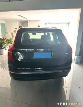 2023 Volvo XC90 PHEV 6