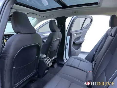2021 Volvo XC40 7