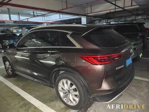 2018 Infiniti QX30 9