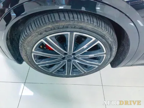 2025 Luxeed R7 3