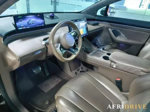 2025 Luxeed R7 6