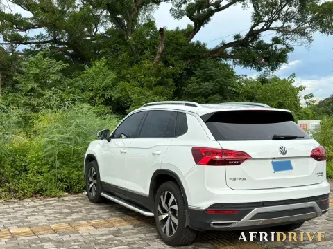 2019 Jeep Cherokee 6