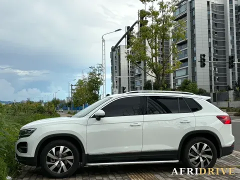 2019 Jeep Cherokee 7