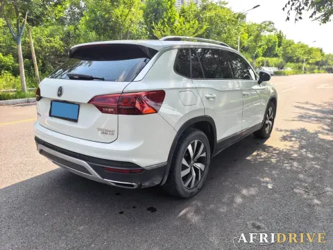 2019 Jeep Cherokee 4