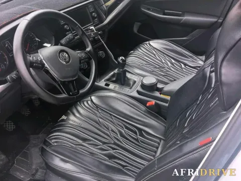 2019 Dongfeng RuiQi 6 4