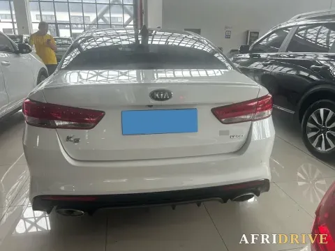 2016 Kia K5 6