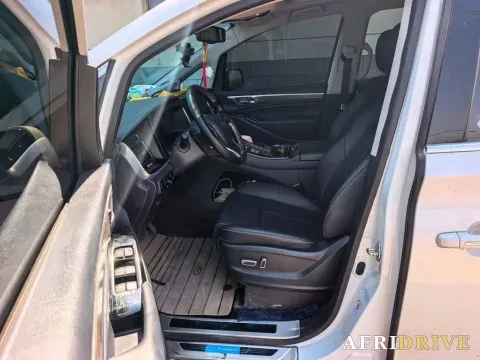 2021 GAC Trumpchi M8 4