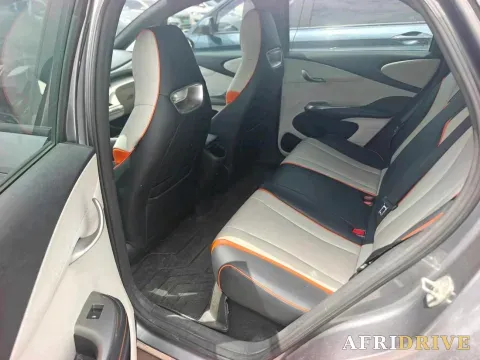 2021 Ford Escort 5