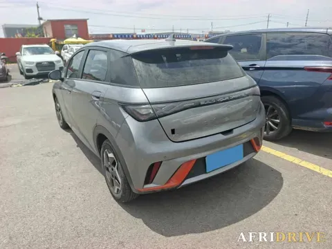 2021 Ford Escort 6