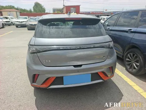 2021 Ford Escort 7