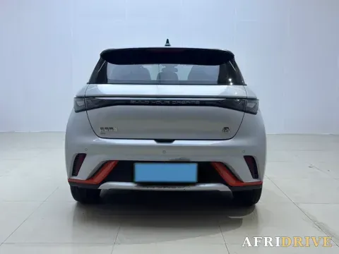 2021 Ford Escort 5