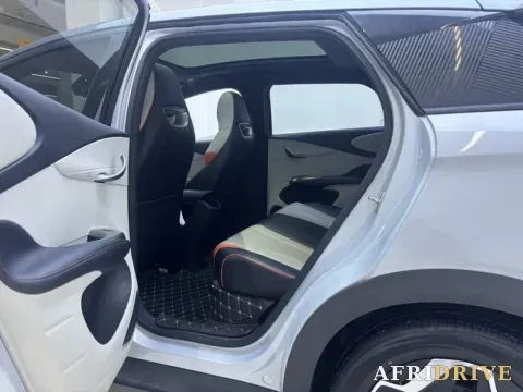 2021 Ford Escort 8