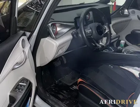 2021 Ford Escort 4