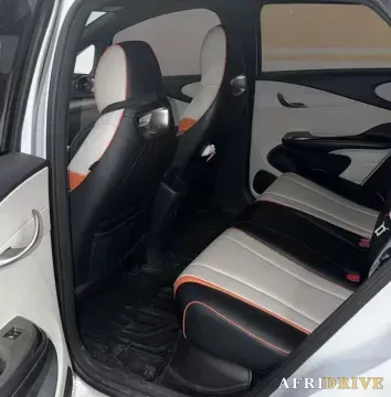 2021 Ford Escort 5