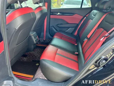 2021 DongFeng Aeolus YiXuan 8