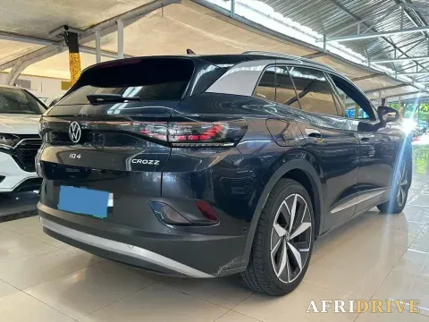 2022 Neta S 5
