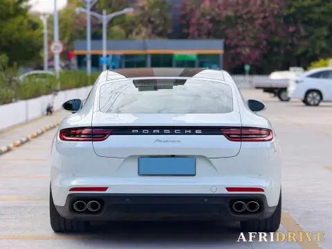2019 Porsche Panamera 5