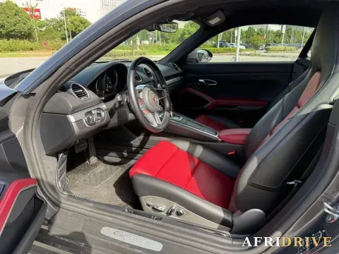2020 Porsche 718 3