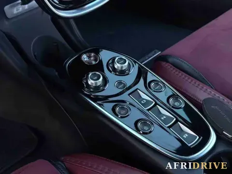 2022 McLaren GT 6