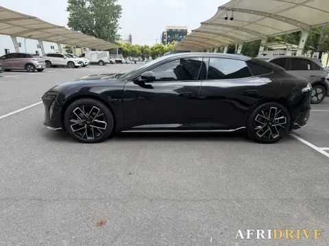 2025 Avatr 06 3