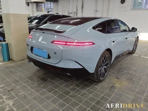 2023 Avatr 12 3