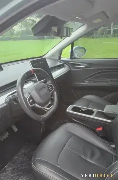 2022 Neta V 5