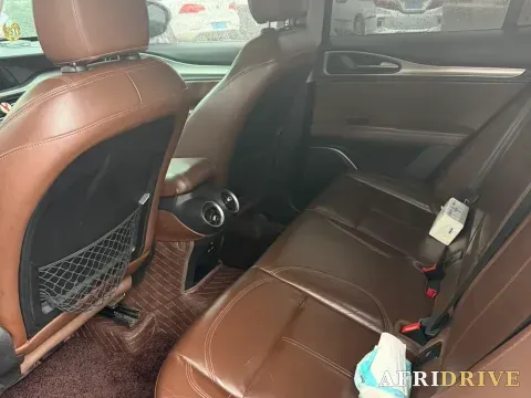 2017 Jaguar XE 5
