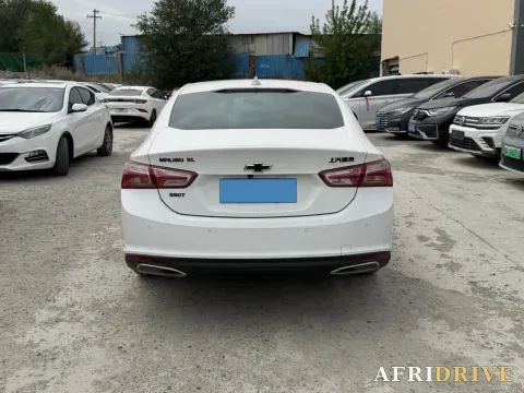 2021 Chevrolet Malibu XL 8
