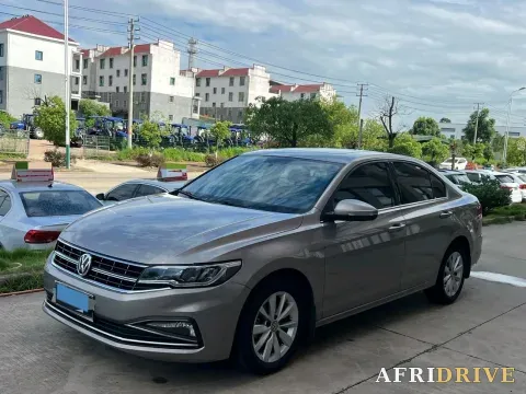 2019 Bestune T77