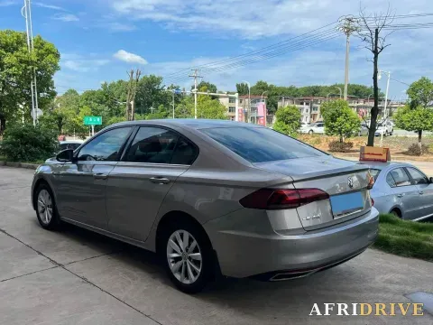 2019 Bestune T77 7