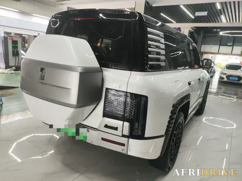 2023 YangWang U8 2