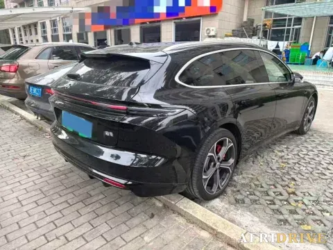 2025 NIO ET5T 2