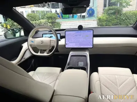 2025 NIO ET5T 8