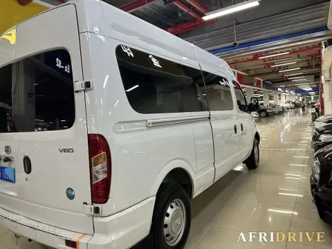 2019 Foton Scenery G9 8