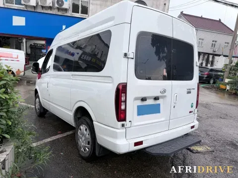 2025 Isuzu Taga H 5