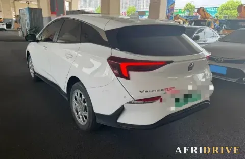 2022 Bestune T99 4