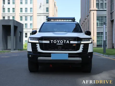 2026 MAEXTRO V800 2