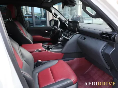 2026 MAEXTRO V800 17