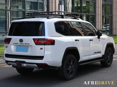 2026 MAEXTRO V800 4