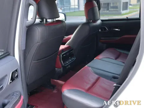 2026 MAEXTRO V800 8