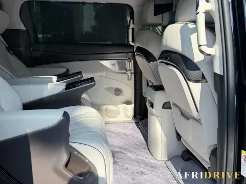 2024 Denza D9 6